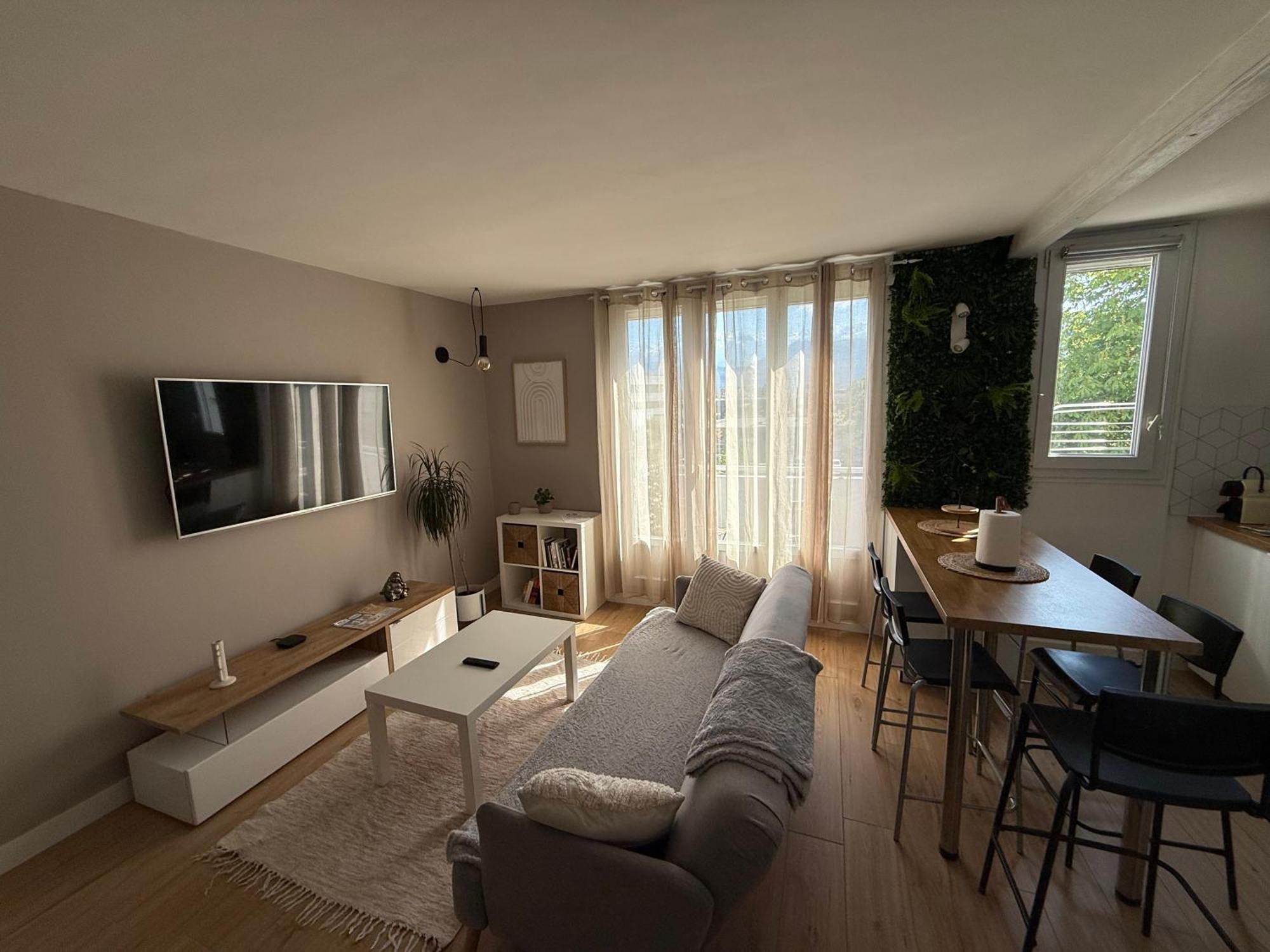 Апартаменты Superbe Duplex Avec Parking Gratuit Гренобль Экстерьер фото